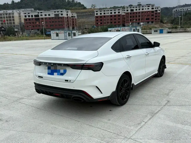 Geely Binrui — Фото автомобиля 9