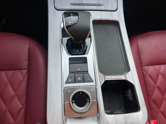 Jetour X70 Plus — Фото автомобиля 15