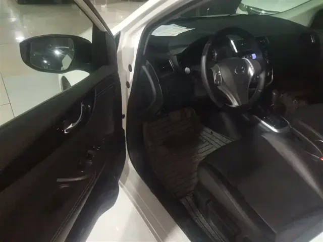 Nissan Tiida — Фото автомобиля 15