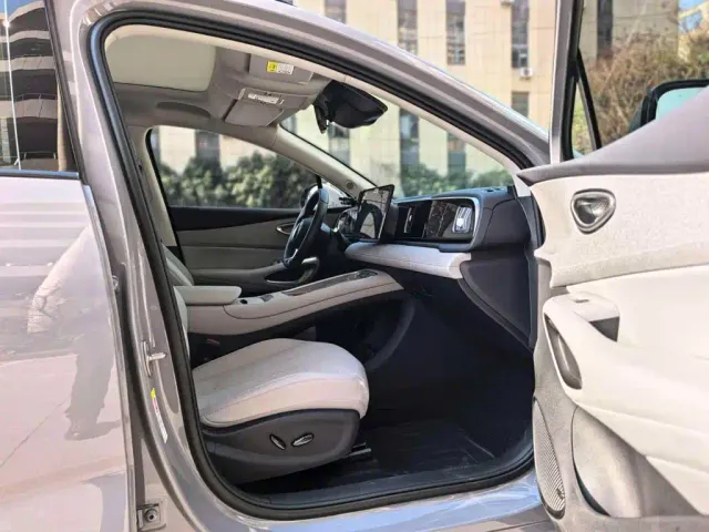 BYD Sealion 05 EV — Фото автомобиля 7