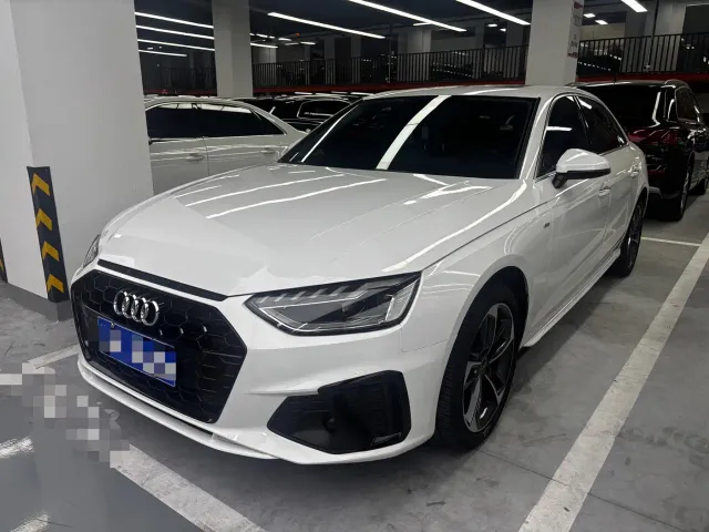 Фотография автомобиля — Audi A4L