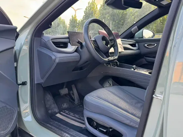 BYD Seal 06 GT — Фото автомобиля 4