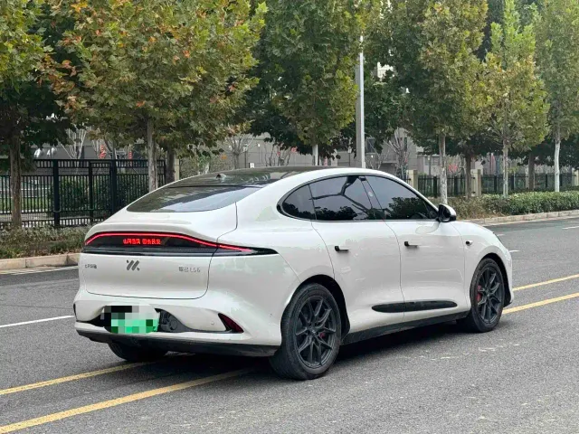 IM Motors LS6 — Фото автомобиля 7