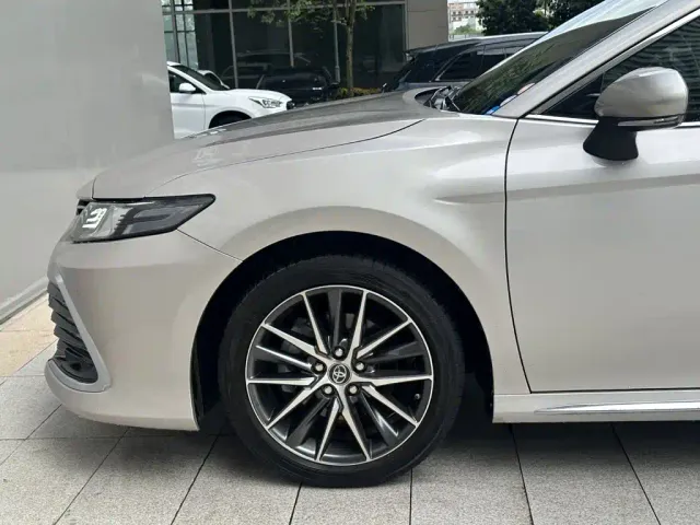 Toyota Camry — Фото автомобиля 14