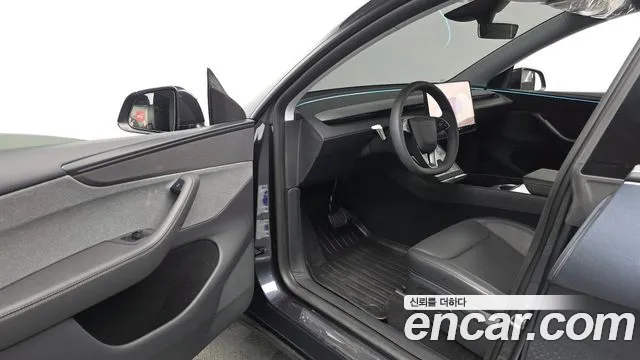 Tesla Model Y Модель Y — Фото автомобиля 10