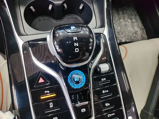 BYD Qin PLUS — Фото автомобиля 13