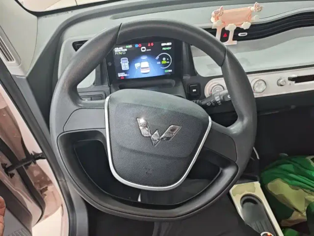 Wuling Hongguang Mini EV — Фото автомобиля 10