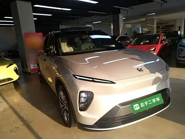 Nio ES8 — Фото автомобиля 3