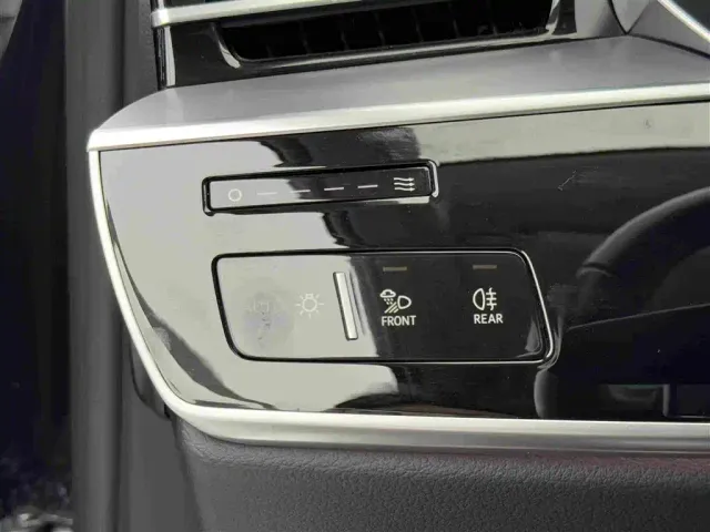 Audi A8 — Фото автомобиля 21