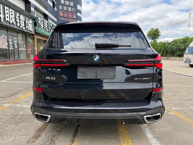 BMW X5 — Фото автомобиля 8