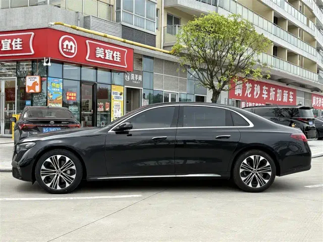 Mercedes-Benz Mercedes-Benz E-Class 2026 E 300 L Luxury — Фото автомобиля 3