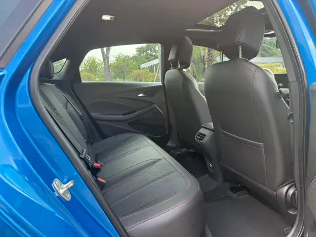 Buick Verano — Фото автомобиля 10