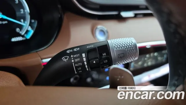 Genesis GV70 — Фото автомобиля 28