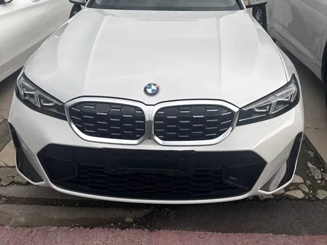 BMW 3 Series — Фото автомобиля 2