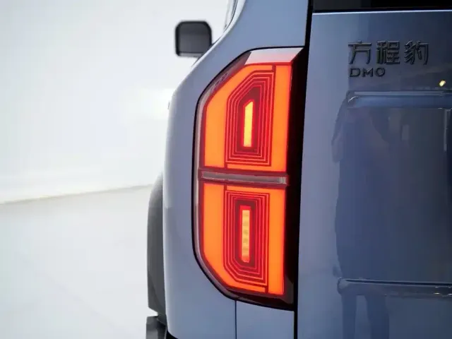 BYD FangChengBao Leopard 5 — Фото автомобиля 13