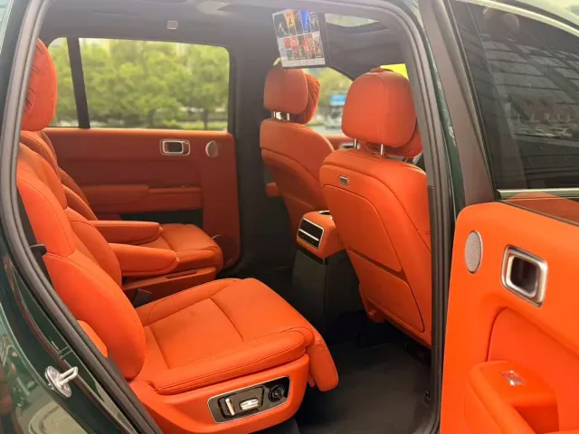 Li Auto L9 — Фото автомобиля 17