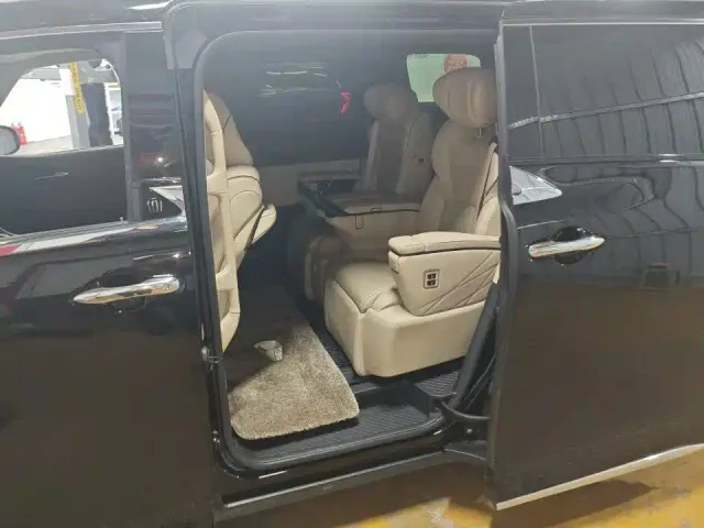 Toyota Vellfire — Фото автомобиля 4