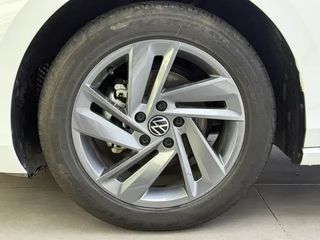 Volkswagen Lamando — Фото автомобиля 7