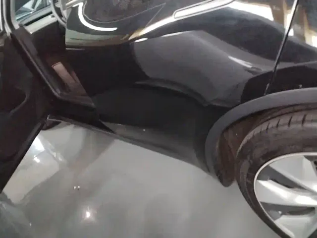 Tesla Model Y — Фото автомобиля 21