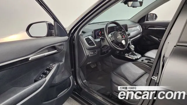 Kia Seltos Новый Seltos Бензин 2.0 2WD — Фото автомобиля 10