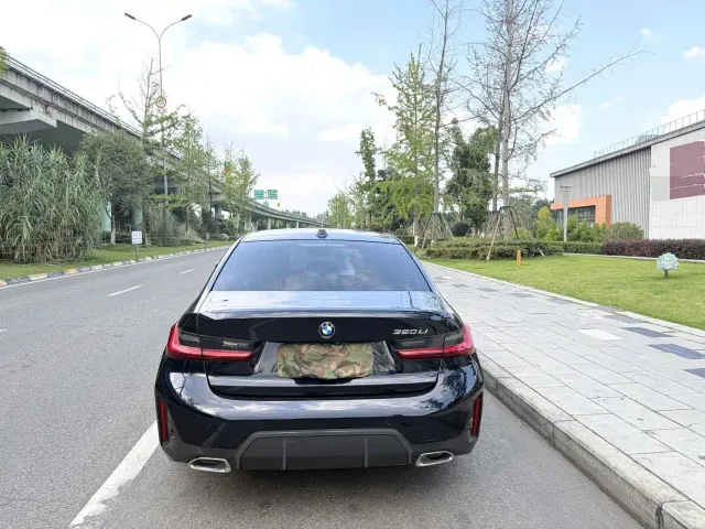 BMW 3 Series — Фото автомобиля 9