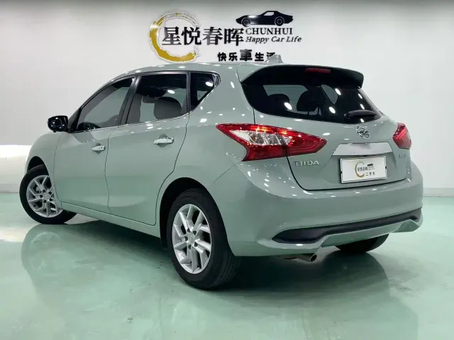 Nissan Tiida — Фото автомобиля 7