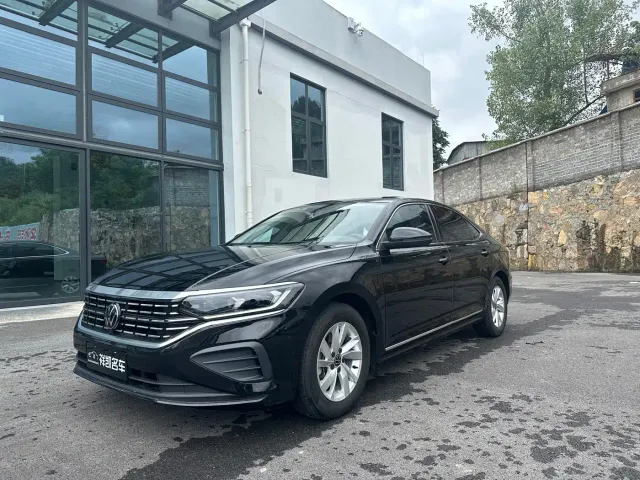 Фотография автомобиля — Volkswagen Passat