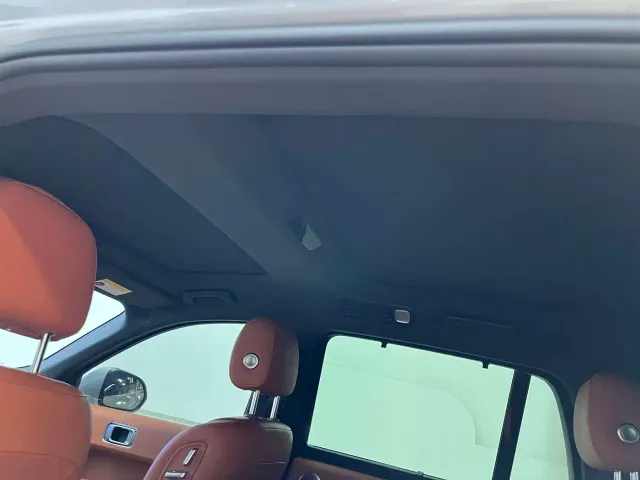 Li Auto L8 — Фото автомобиля 7