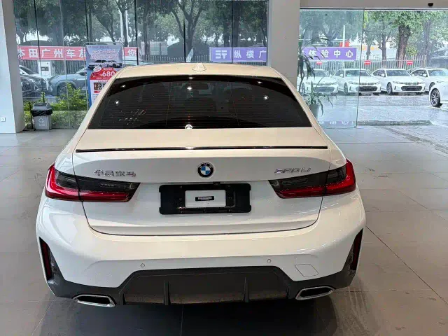 BMW 3 Series — Фото автомобиля 5