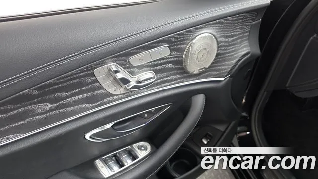Mercedes-Benz E-Class W213 — Фото автомобиля 25