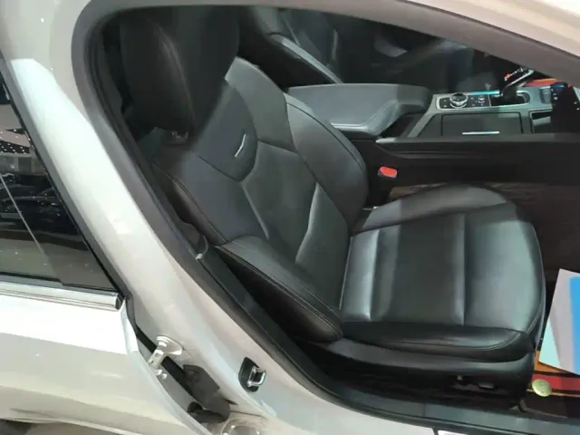 Cadillac CT5 — Фото автомобиля 24