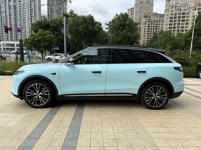Leapmotor C11 — Фото автомобиля 16