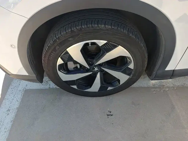 Arcfox Alpha T5 — Фото автомобиля 24