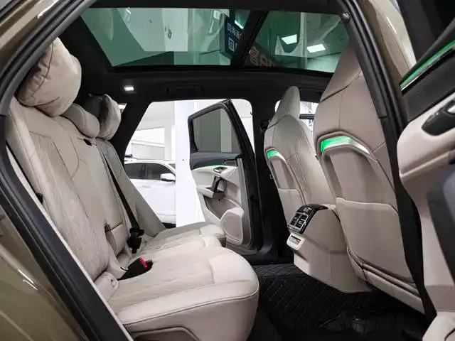 Audi Q5L — Фото автомобиля 23