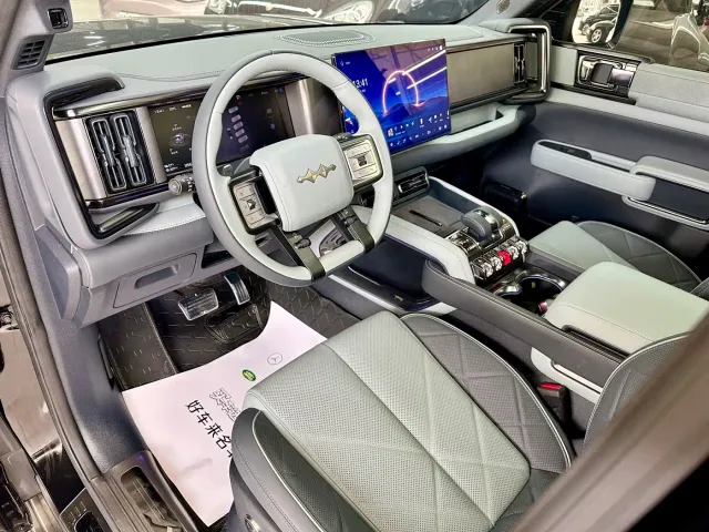 BYD FangChengBao Leopard 5 — Фото автомобиля 8
