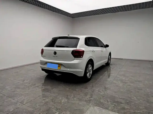 Volkswagen Polo — Фото автомобиля 8