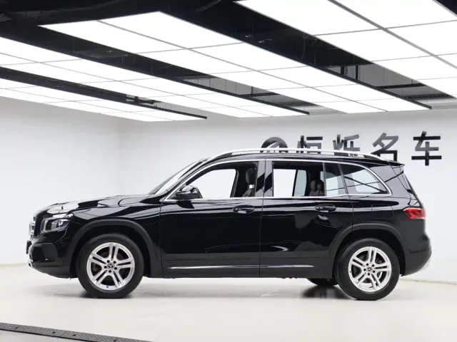 Mercedes-Benz GLB-Class — Фото автомобиля 29