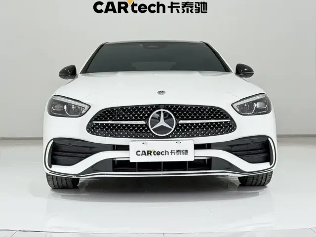 Mercedes-Benz C-Class — Фото автомобиля 3