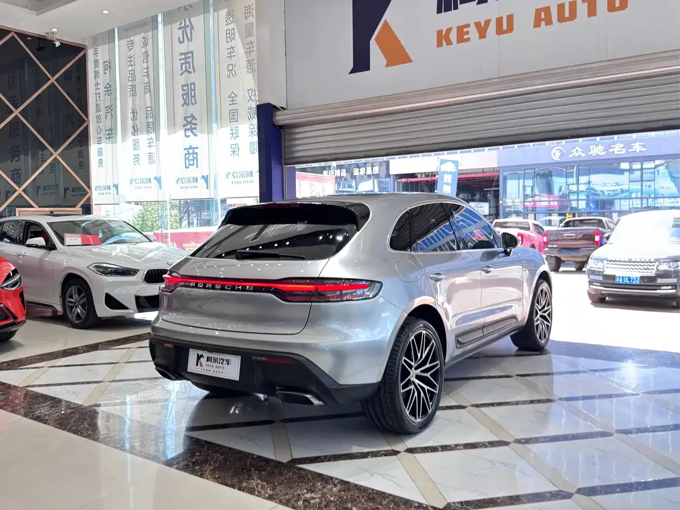 Porsche Macan 2022 Macan 2.0T — Фото автомобиля 15