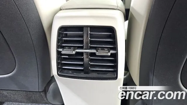 Kia Niro All Niro EV Earth — Фото автомобиля 30