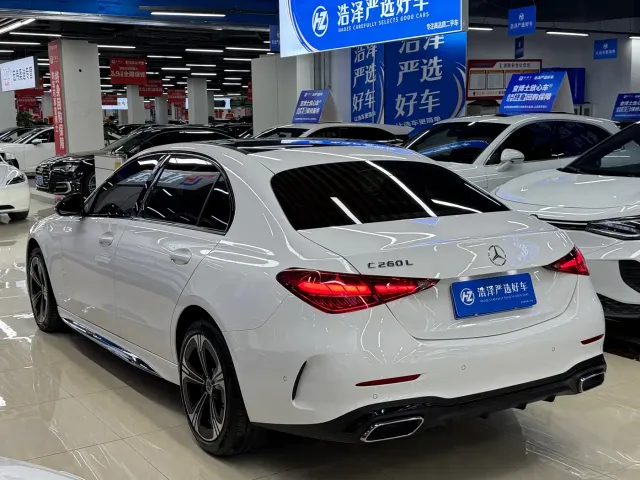 Mercedes-Benz C-Class — Фото автомобиля 18