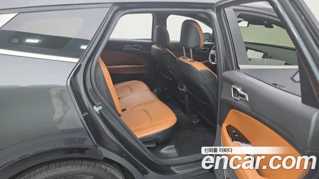 Kia Sportage Sportage 5-е поколение Бензин 1.6 турбо 2WD — Фото автомобиля 11