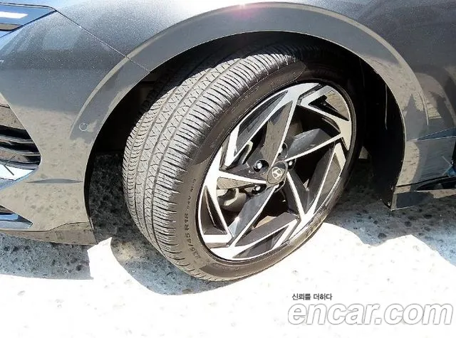 Hyundai Sonata Inspiration — Фото автомобиля 20