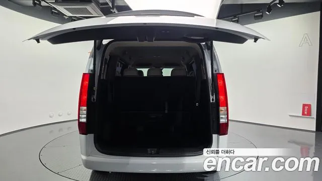 Hyundai Staria Staria 4WD Tourer 9 мест — Фото автомобиля 20