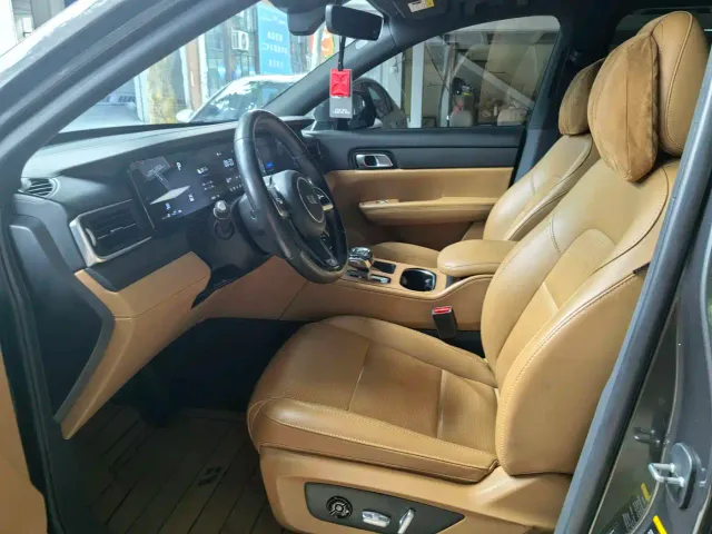 Li Auto ONE — Фото автомобиля 5