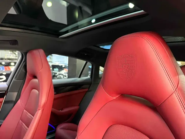 Porsche Panamera — Фото автомобиля 22