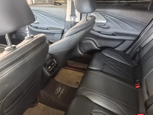 Chery Arrizo 8 — Фото автомобиля 10