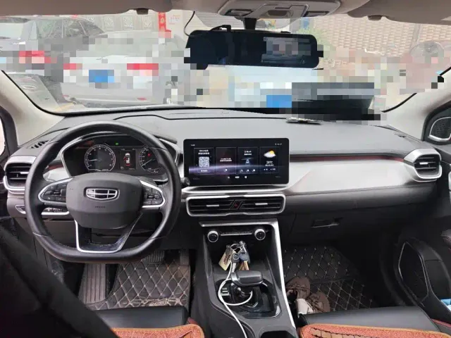 Geely Binyue — Фото автомобиля 14