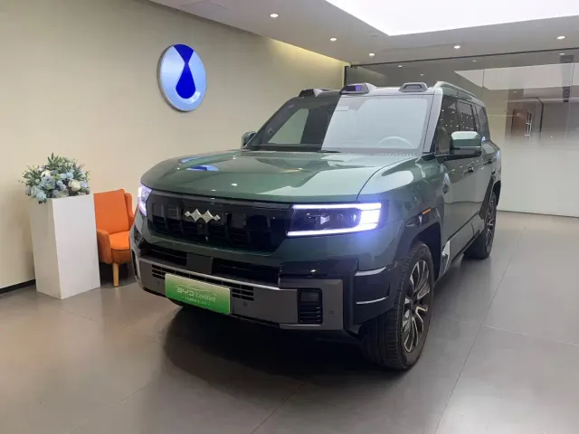 Фотография автомобиля — BYD FangChengBao Leopard 8