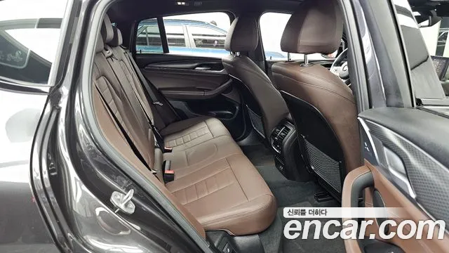 BMW X4 xDrive20i M Sport — Фото автомобиля 11